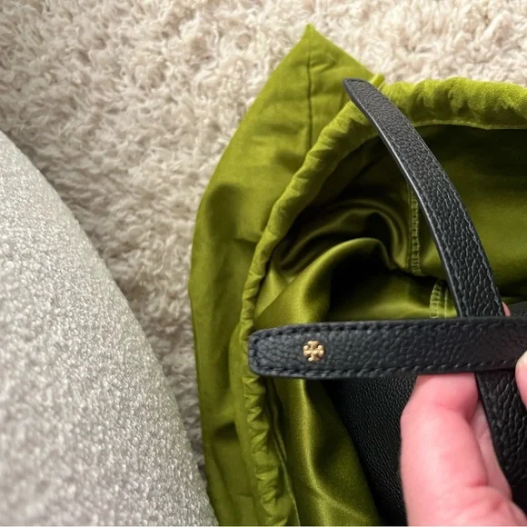 Tory Burch Black Romi Leather Tote - Picture 10 of 10